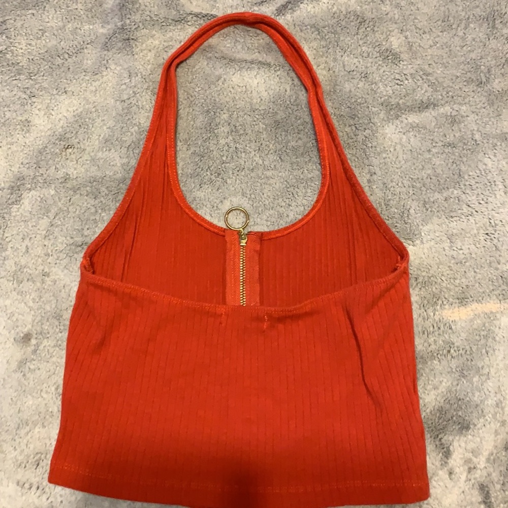 Red top - Picture 2 of 2